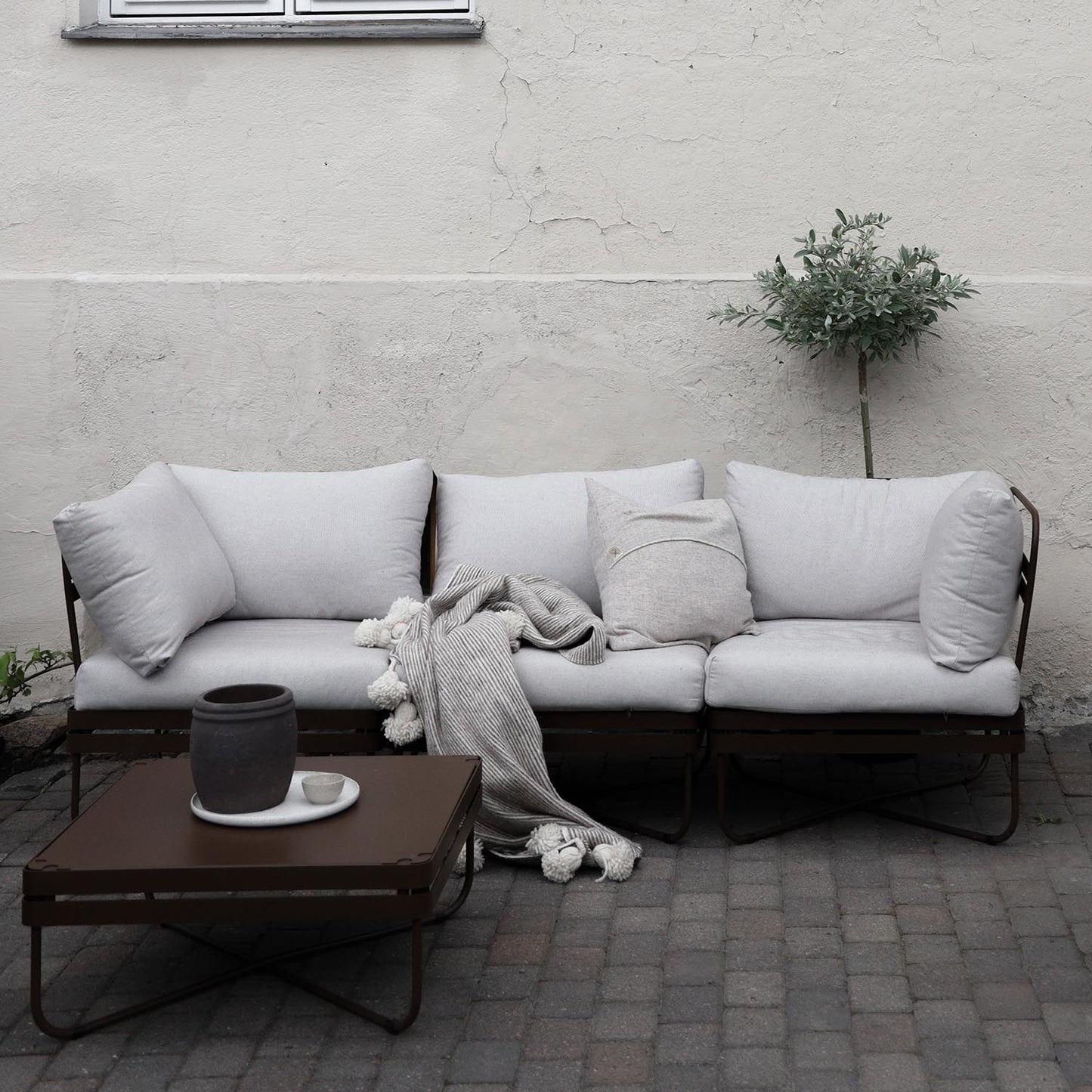 BRIS utesofa fra Ygg&Lyng. 3-seter i flere farger.