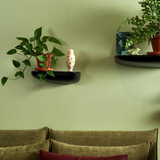 Vitra Corniches hylle small, svart.