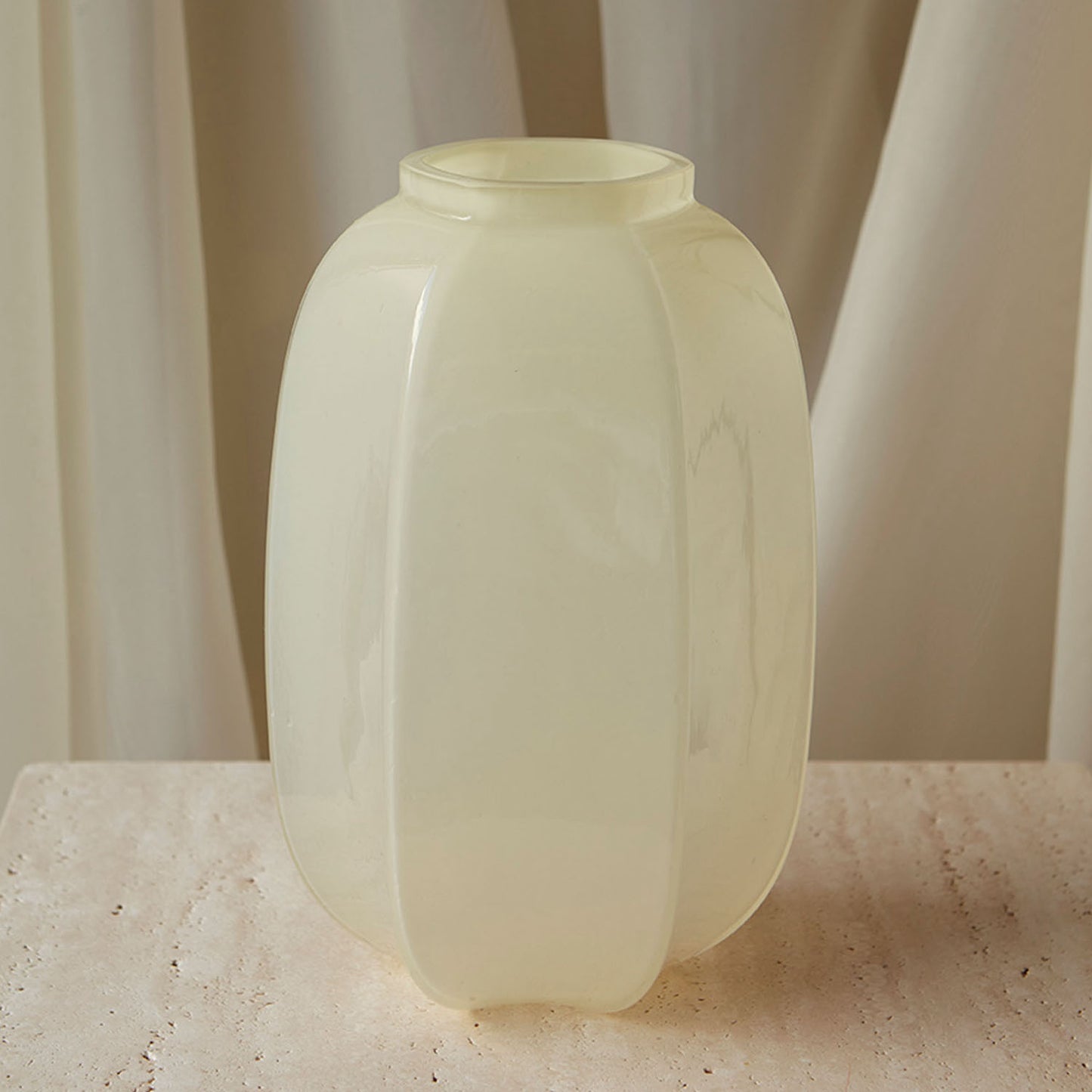 Essei Row vase, hvit