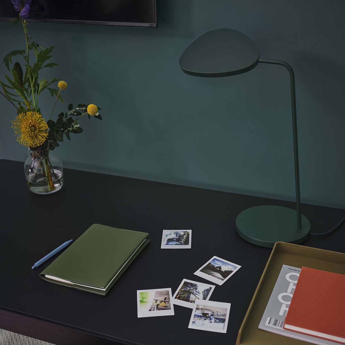 Leaf bordlampe fra Muuto. Bestillingsvare.