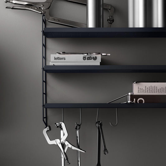 String pocket metall i sergelgrå. Bestillingsvare.