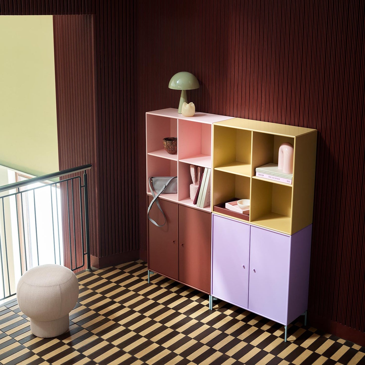 Montana SHOW. Med 7 cm sokkel. Quickship farger. (2-3 ukers leveringstid.)