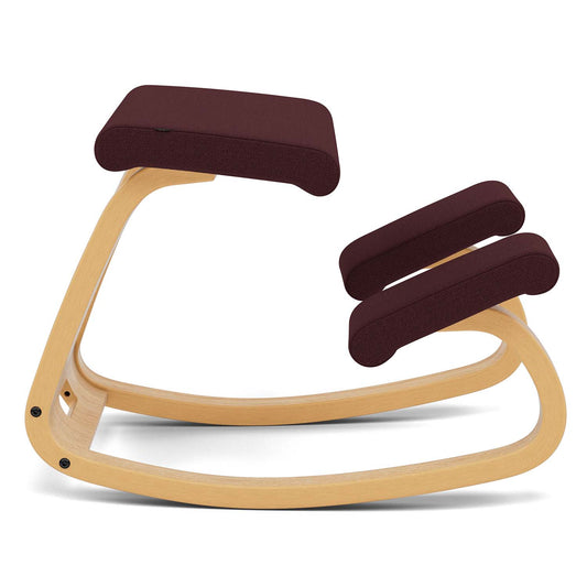 Varier Variable knestol i Vidar ullstoff og brun ask. Bestillingsvare.