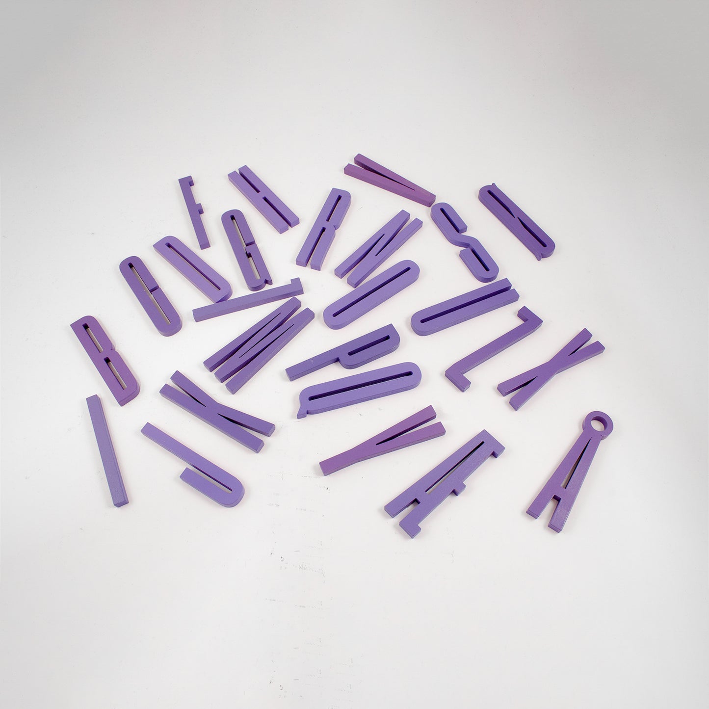 Design Letters Bokstaver i Tre, A-Z - Lilla