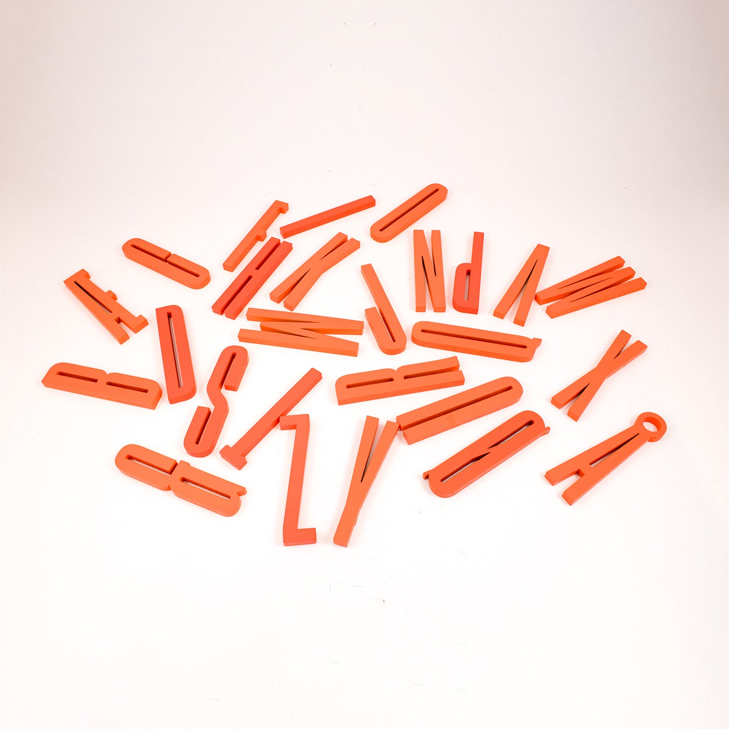 Design Letters Bokstaver i Tre, A-Z - Oransje