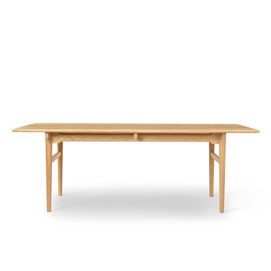 Carl Hansen CH327 spisebord. 190 x 95 cm. Oljet eik.