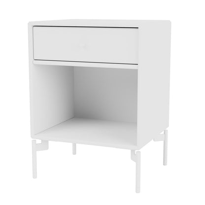 Montana DREAM nattbord. Med bein. Quickship farger.  (2-3 ukers leveringstid.)