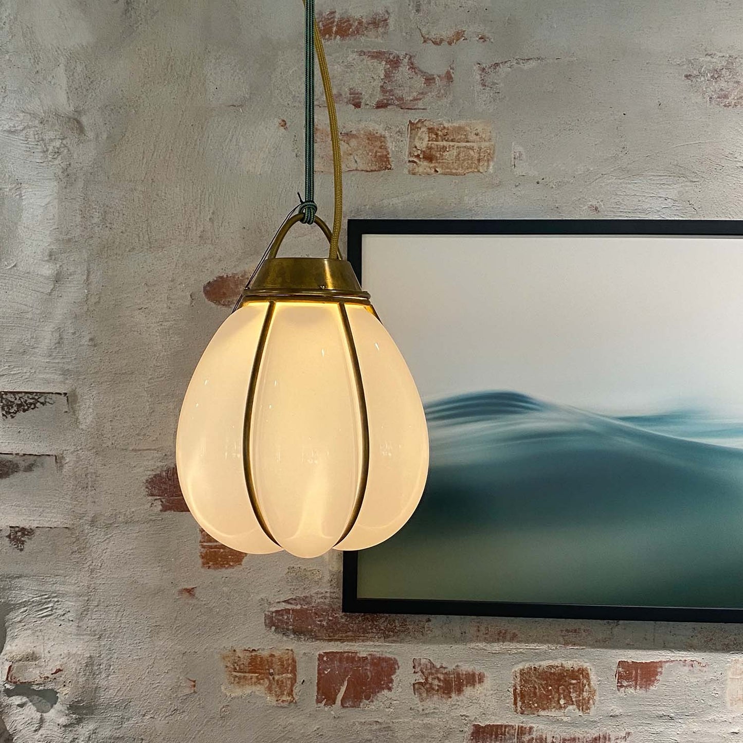 Utstillingsmodell av "Hobo" taklampe fra örsjø.