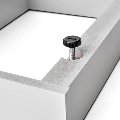 Montana DREAM nattbord. Med 7 cm sokkel. Quickship farger. (2-3 ukers leveringstid.)