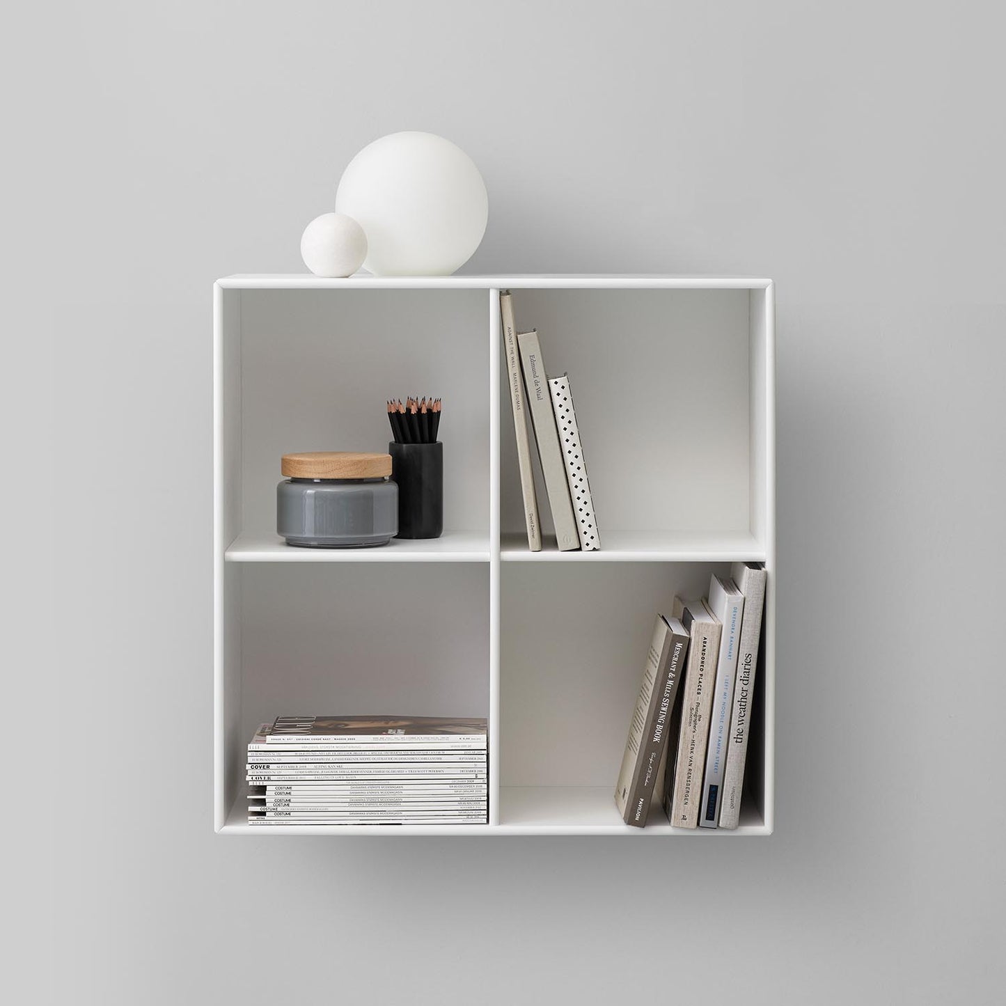 Montana SHOW. Med opphengslist. Quickship farger. (2-3 ukers leveringstid.)