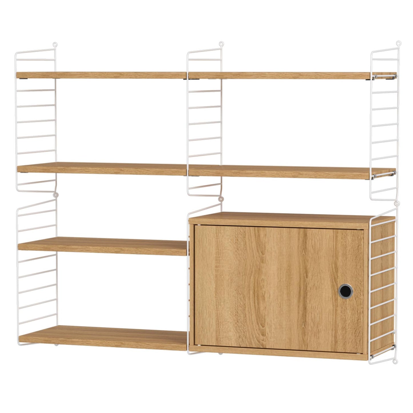 String vegghylle 120 cm bredde, 100 cm høyde. Hyller og skap i bredde 60 cm, dybde 30 cm. Flere fargevarianter. Bestillingsvare.