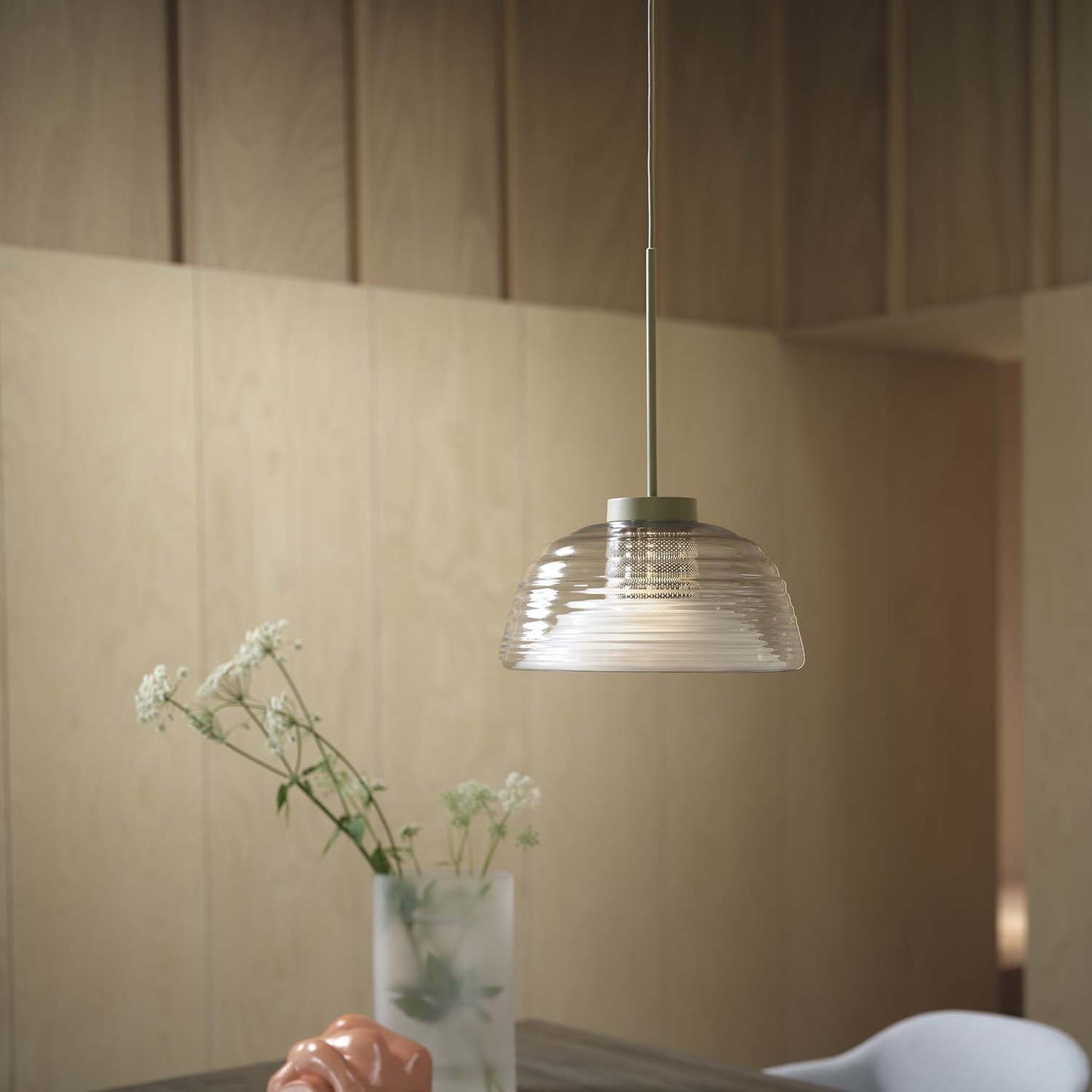 Two-layer glasspendel fra Muuto. Flere farger. Bestillingsvare.