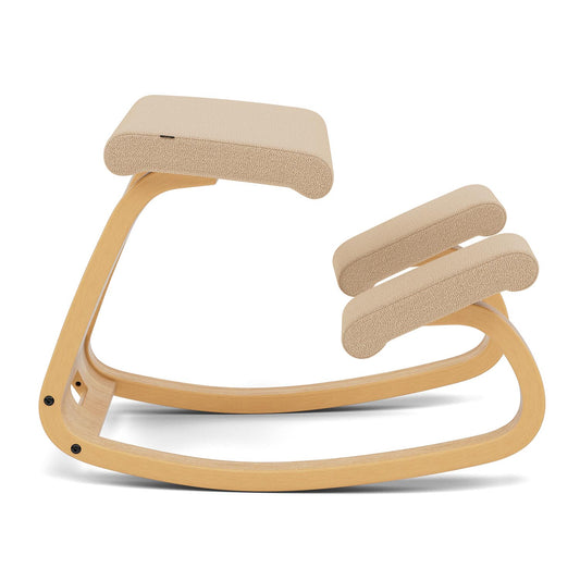 Varier Variable knestol i Vidar ullstoff og brun ask. Bestillingsvare.