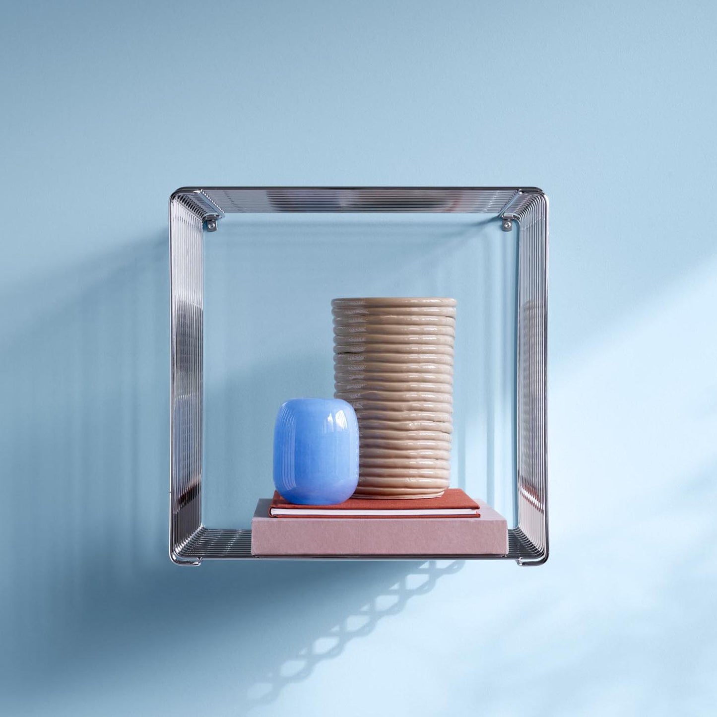 Montana Wire Cube 34,8 x 34,8 cm. Dybde 34,8 cm. Flere farger. Kort bestillingstid. KAMPANJE 25%