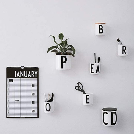 Design Letters Cup Up Koppholder, Sort