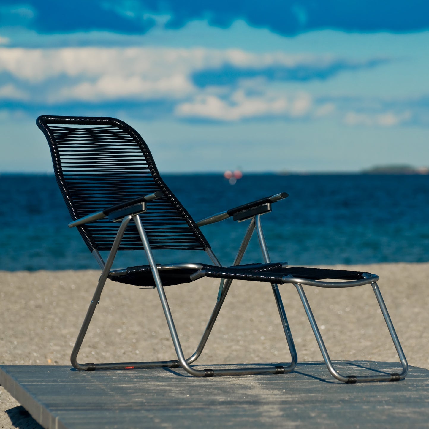 Fiam Spagetti Solstol, svart. Bestillingsvare.